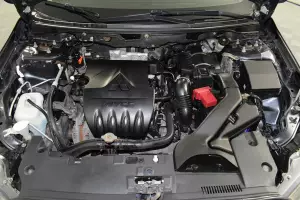 Mitsubishi  9