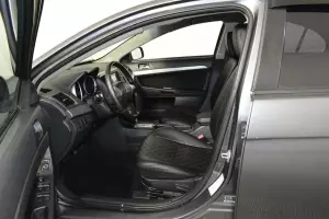 Mitsubishi  4
