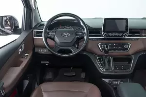 Hyundai  13
