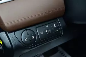 Hyundai  8