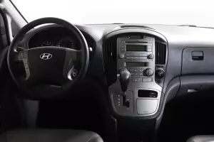 Hyundai  7