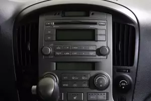 Hyundai  9