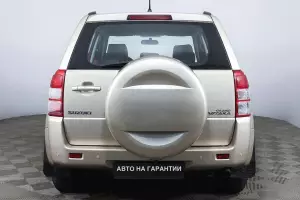 Suzuki  4