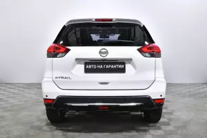 Nissan  4