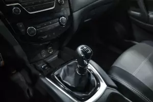 Nissan  9