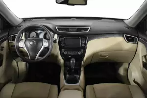Nissan  10