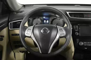 Nissan  11