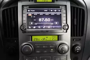 Hyundai  8