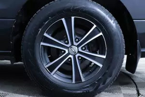 Hyundai  12