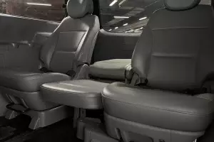 Hyundai  10