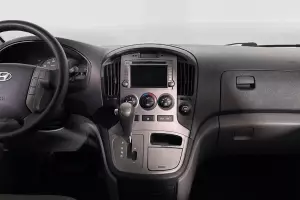 Hyundai  7