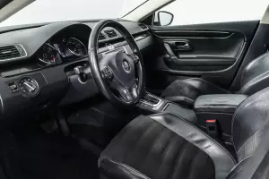 Volkswagen  8