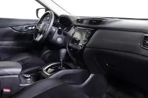 Nissan  8