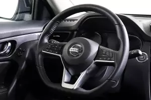 Nissan  5