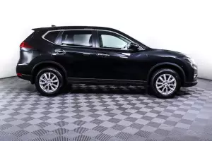 Nissan  16