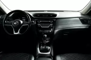 Nissan  6