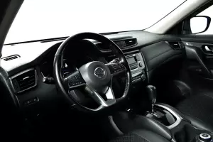 Nissan  8