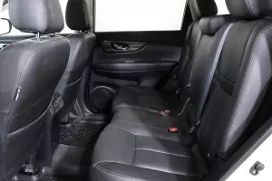 Nissan  2