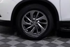 Nissan  11