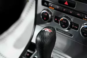 Volkswagen  8