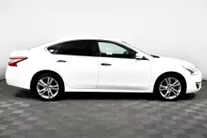 Nissan  3
