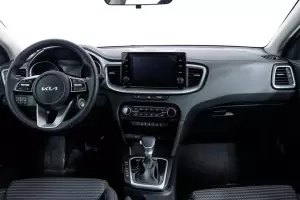 Kia  6
