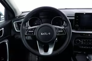 Kia  8