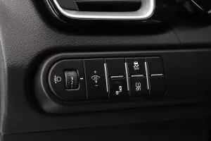 Kia  15