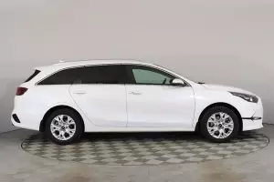 Kia  3