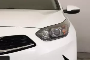 Kia  6