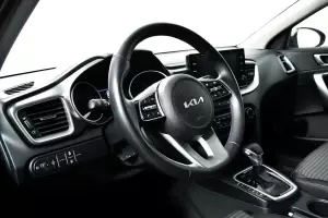 Kia  10