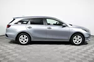 Kia  3