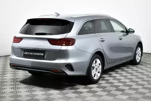 Kia  4