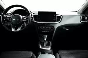Kia  8