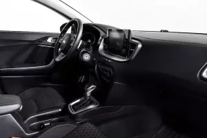 Kia  10
