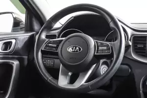 Kia  13