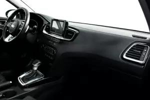 Kia  9