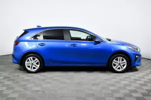 Kia  3