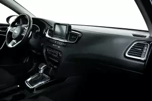 Kia  9