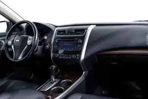 Nissan  7