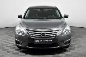 Nissan  2