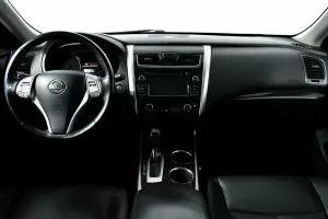 Nissan  7