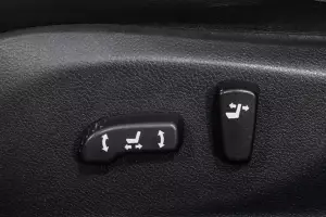 Nissan  10