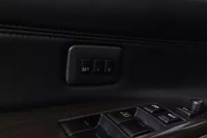 Nissan  11