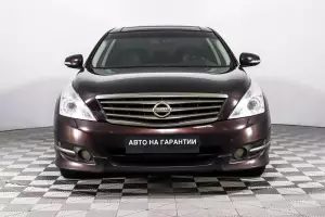 Nissan  2