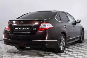 Nissan  4
