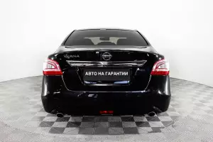 Nissan  4
