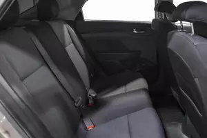 Hyundai  12