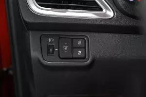 Hyundai  10