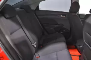 Hyundai  12